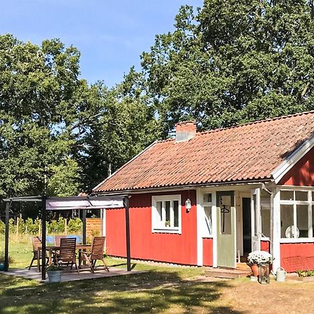 Amazing Home In Faerjestaden With Kitchen 外观 照片